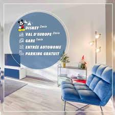 Le Blue Dream: Disneyland Paris & Val D'Europe